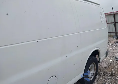 2002 Chevrolet Express из США, поврежденный, VIN 1GCFG25M521111458